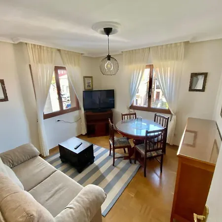 La Pepa Marinera Apartment Llastres